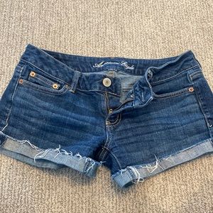 American Eagle low rise Jean shorts